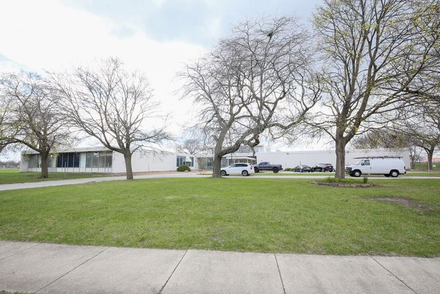 646 Chicago Road, Chicago Heights, IL 60411