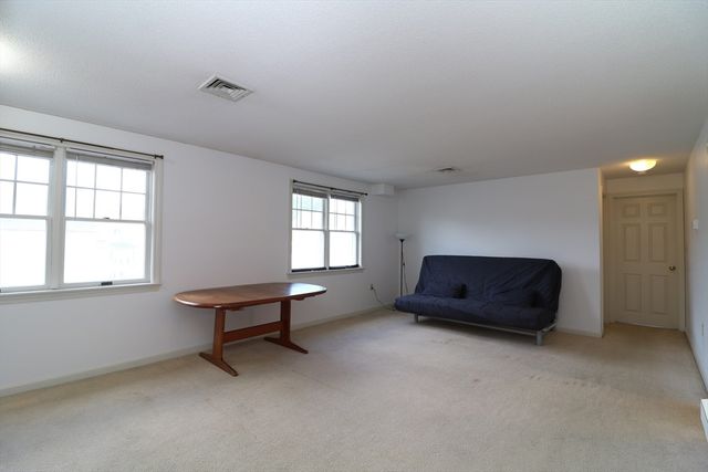 26 Webb Pl 2C, Mansfield, MA 02048