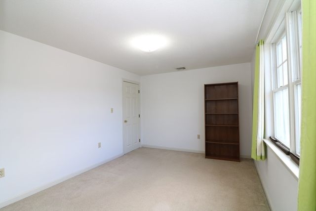 26 Webb Pl 2C, Mansfield, MA 02048