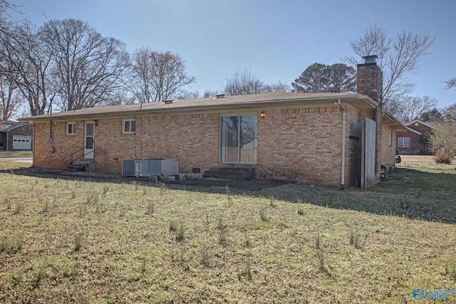 410 Gale Lane, Athens, AL 35611