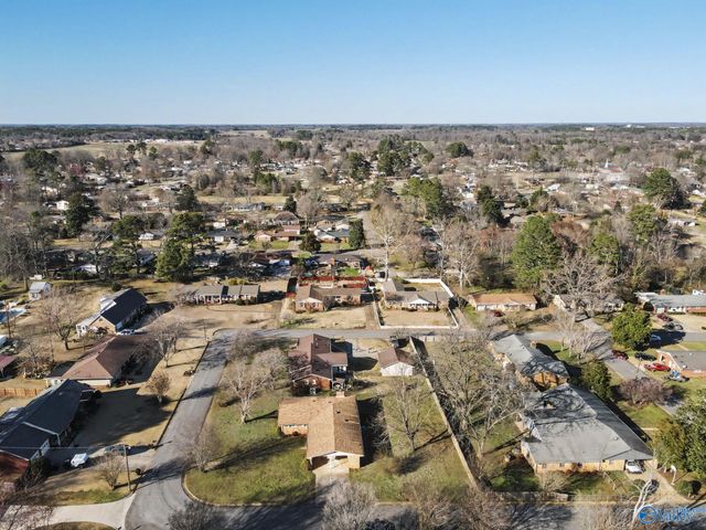 410 Gale Lane, Athens, AL 35611