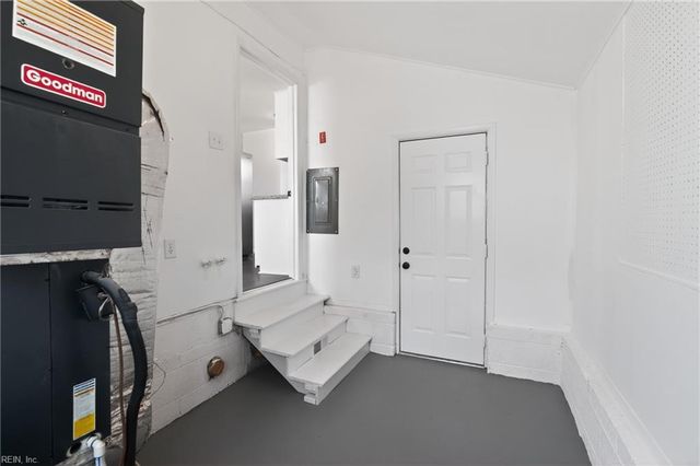 8506 Orcutt AVE, Hampton, VA 23605