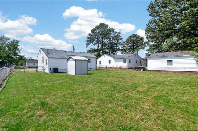 8506 Orcutt AVE, Hampton, VA 23605