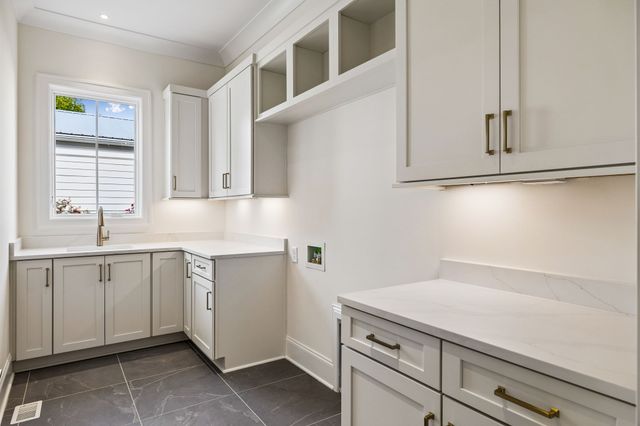 312 Mercury Dr, Franklin, TN 37064