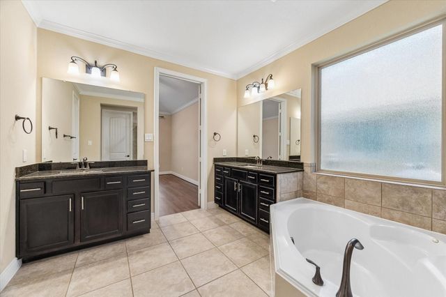 22302 Wenbury Drive, Tomball, TX 77375