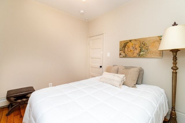 8 Spring Garden St. 2, Boston, MA 02115
