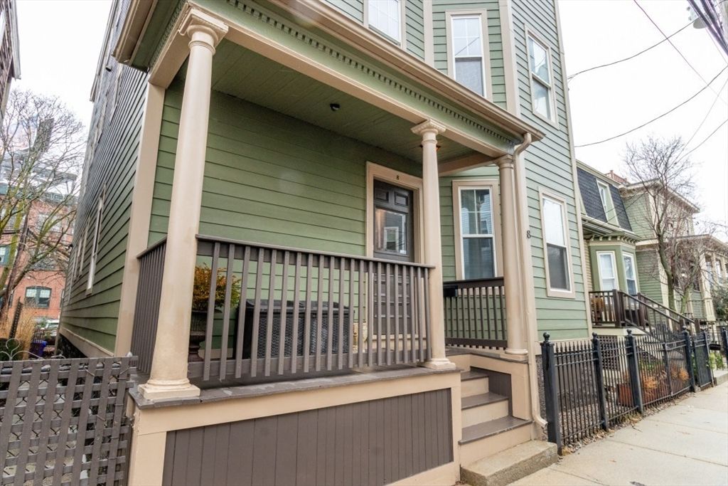 8 Spring Garden St. 2, Boston, MA 02115