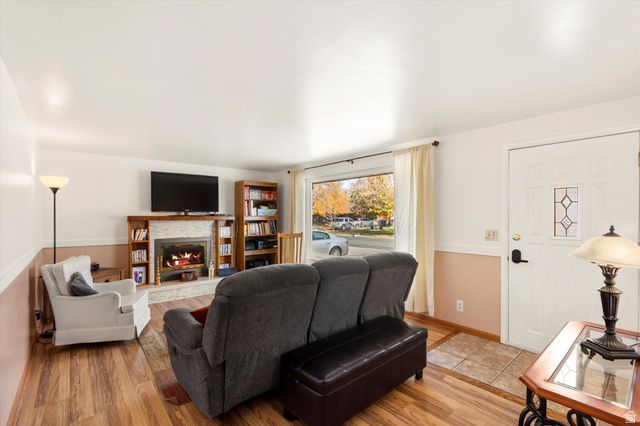 9888 S 475 E, Sandy, UT 84070