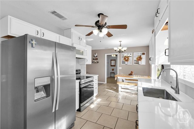 313 Hickory Street, Springfield, GA 31329