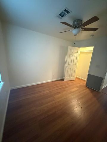 1315 Sycamore Avenue, Huntsville, TX 77340