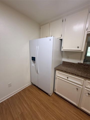 1315 Sycamore Avenue, Huntsville, TX 77340