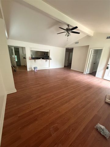 1315 Sycamore Avenue, Huntsville, TX 77340