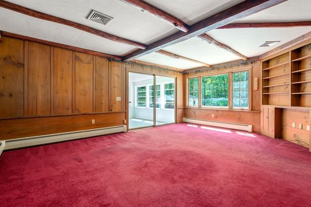 37 Driftwood Dr, Holden, MA 01520