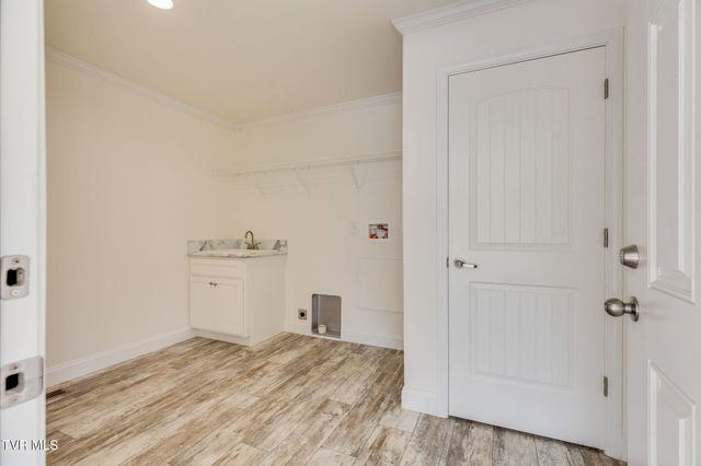 345 Dean Hollow Road, Nickelsville, VA 24271