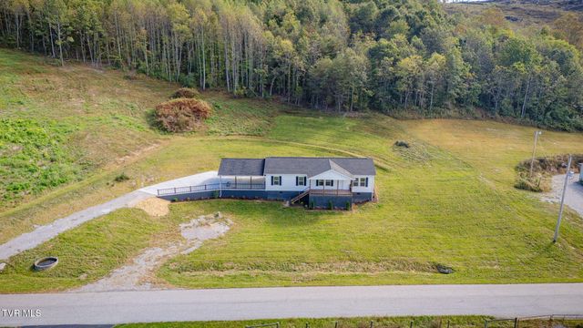 345 Dean Hollow Road, Nickelsville, VA 24271