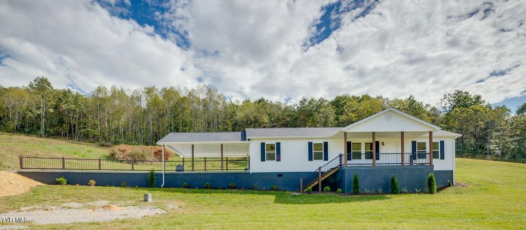 345 Dean Hollow Road, Nickelsville, VA 24271