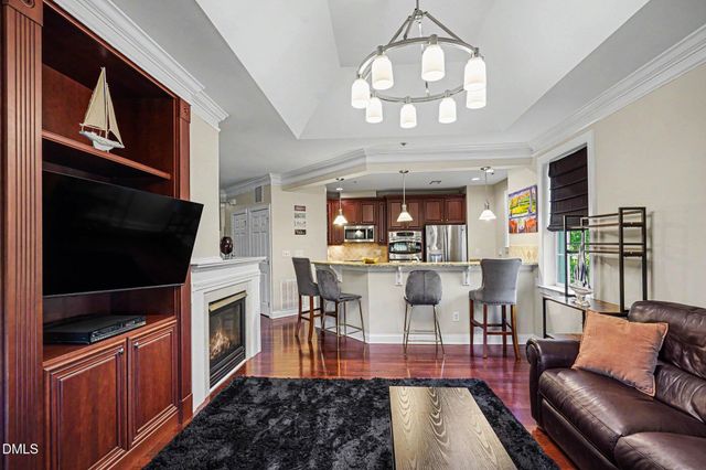 10400 Rosegate Court 303, Raleigh, NC 27617