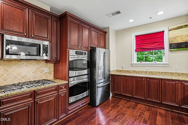 10400 Rosegate Court 303, Raleigh, NC 27617