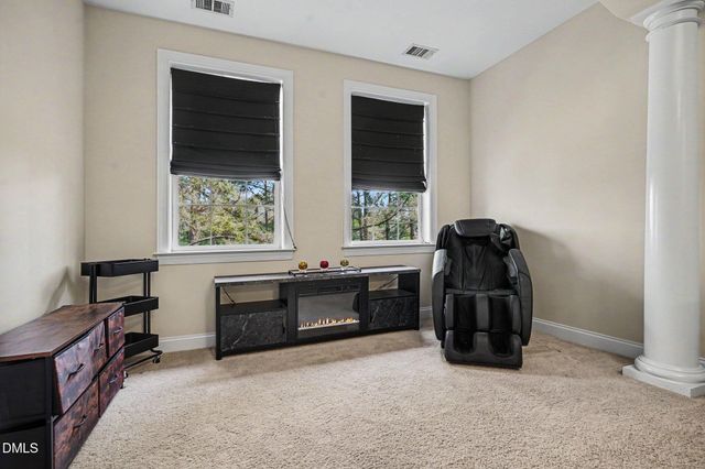10400 Rosegate Court 303, Raleigh, NC 27617