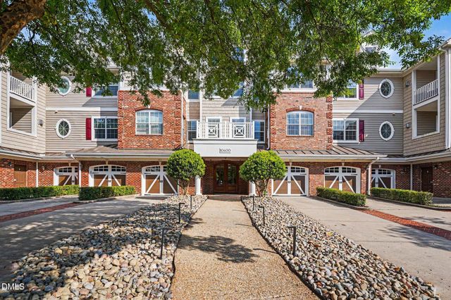 10400 Rosegate Court 303, Raleigh, NC 27617