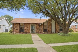 5052 Arbor Glen Road, The Colony, TX 75056