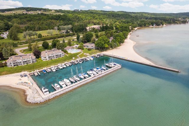 752 N Waypoint Circle, Suttons Bay, MI 49682