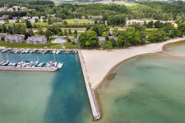 752 N Waypoint Circle, Suttons Bay, MI 49682