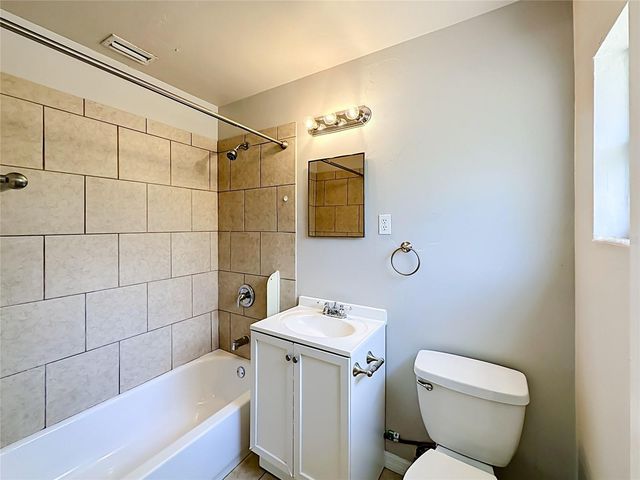 414 NW 36TH TERRACE, Gainesville, FL 32607