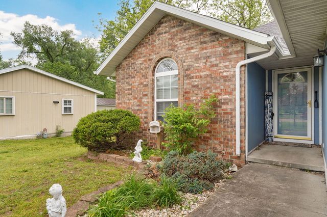 2122 N Nettleton Avenue, Springfield, MO 65803