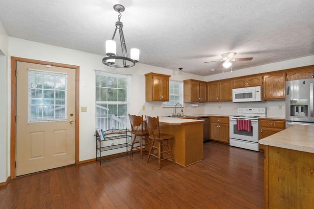 2122 N Nettleton Avenue, Springfield, MO 65803