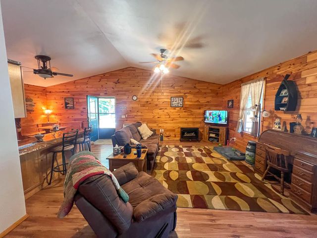 228 Brightonwood Drive, Isabella, MO 65676