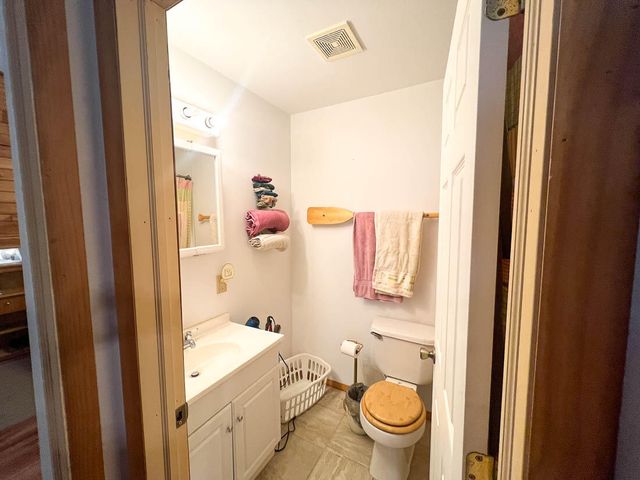 228 Brightonwood Drive, Isabella, MO 65676