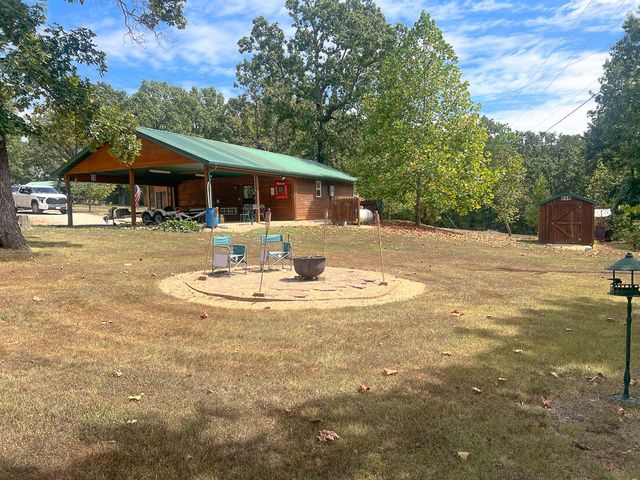 228 Brightonwood Drive, Isabella, MO 65676