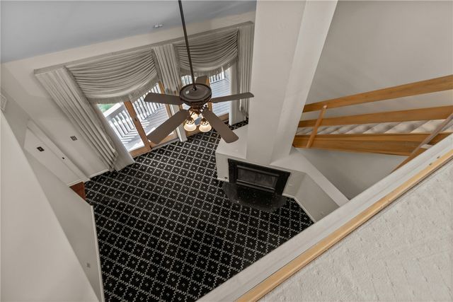 2811 Leona Ln, Robinson Twp, PA 15108