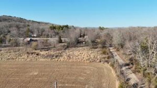 290 Co Rd 3222, Clarksville, AR 72830