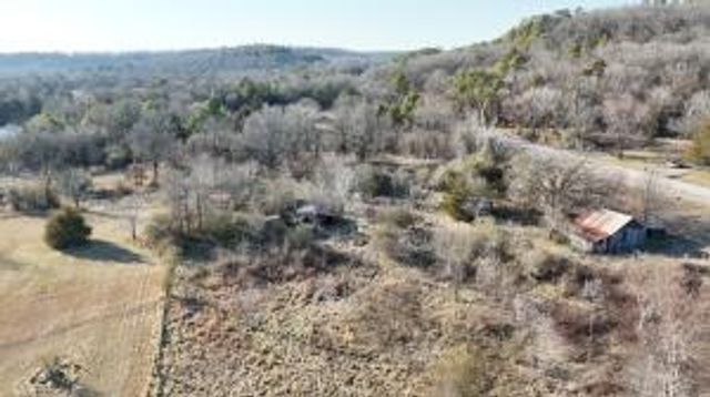 290 Co Rd 3222, Clarksville, AR 72830