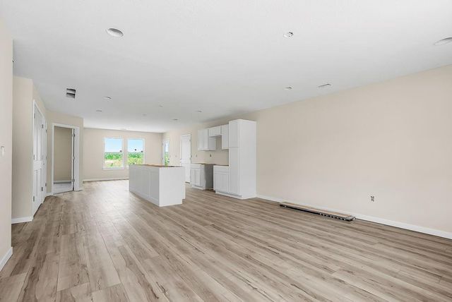 301 N Pennsylvania Street, East Lynne, MO 64743
