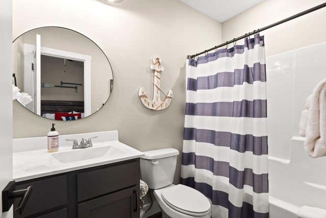 149 Branson Cove Court, Hollister, MO 65672