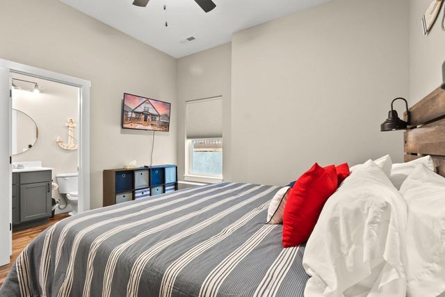 149 Branson Cove Court, Hollister, MO 65672