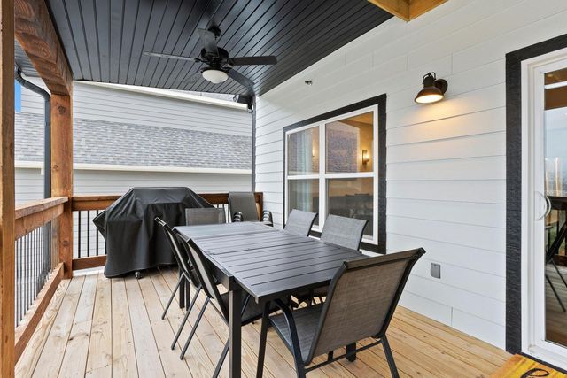 149 Branson Cove Court, Hollister, MO 65672