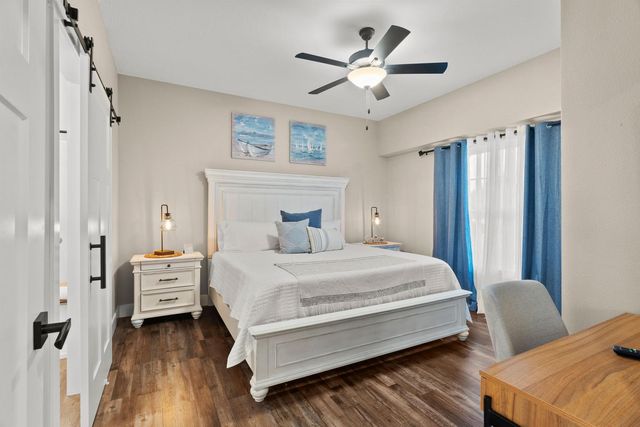 149 Branson Cove Court, Hollister, MO 65672