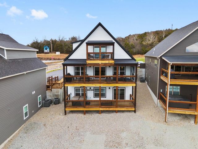 149 Branson Cove Court, Hollister, MO 65672