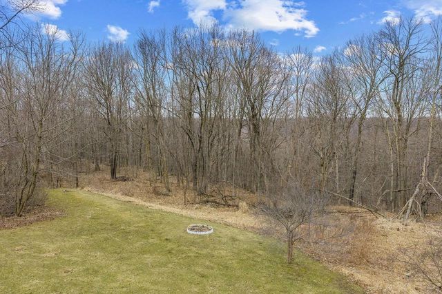 S1717 Blue Ridge Drive, La Valle, WI 53941