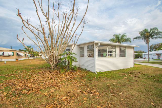 5 Santa Fe Lane, Port St. Lucie, Port St Lucie, FL 34952