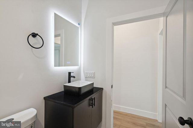 156 W CUMBERLAND ST, Philadelphia, PA 19133