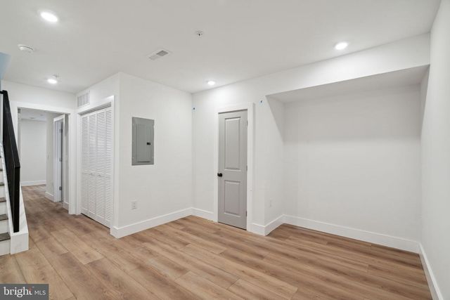 156 W CUMBERLAND ST, Philadelphia, PA 19133