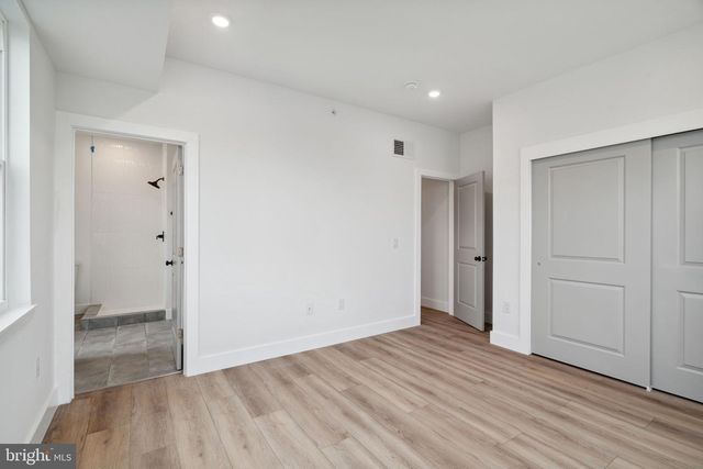 156 W CUMBERLAND ST, Philadelphia, PA 19133