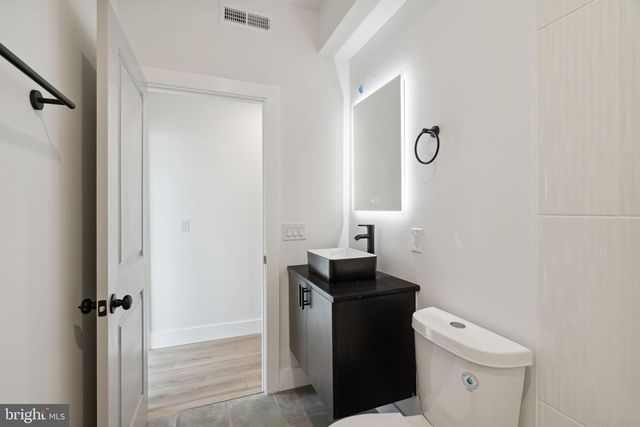 156 W CUMBERLAND ST, Philadelphia, PA 19133