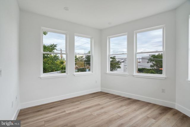156 W CUMBERLAND ST, Philadelphia, PA 19133
