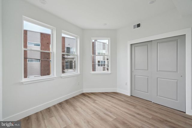 156 W CUMBERLAND ST, Philadelphia, PA 19133